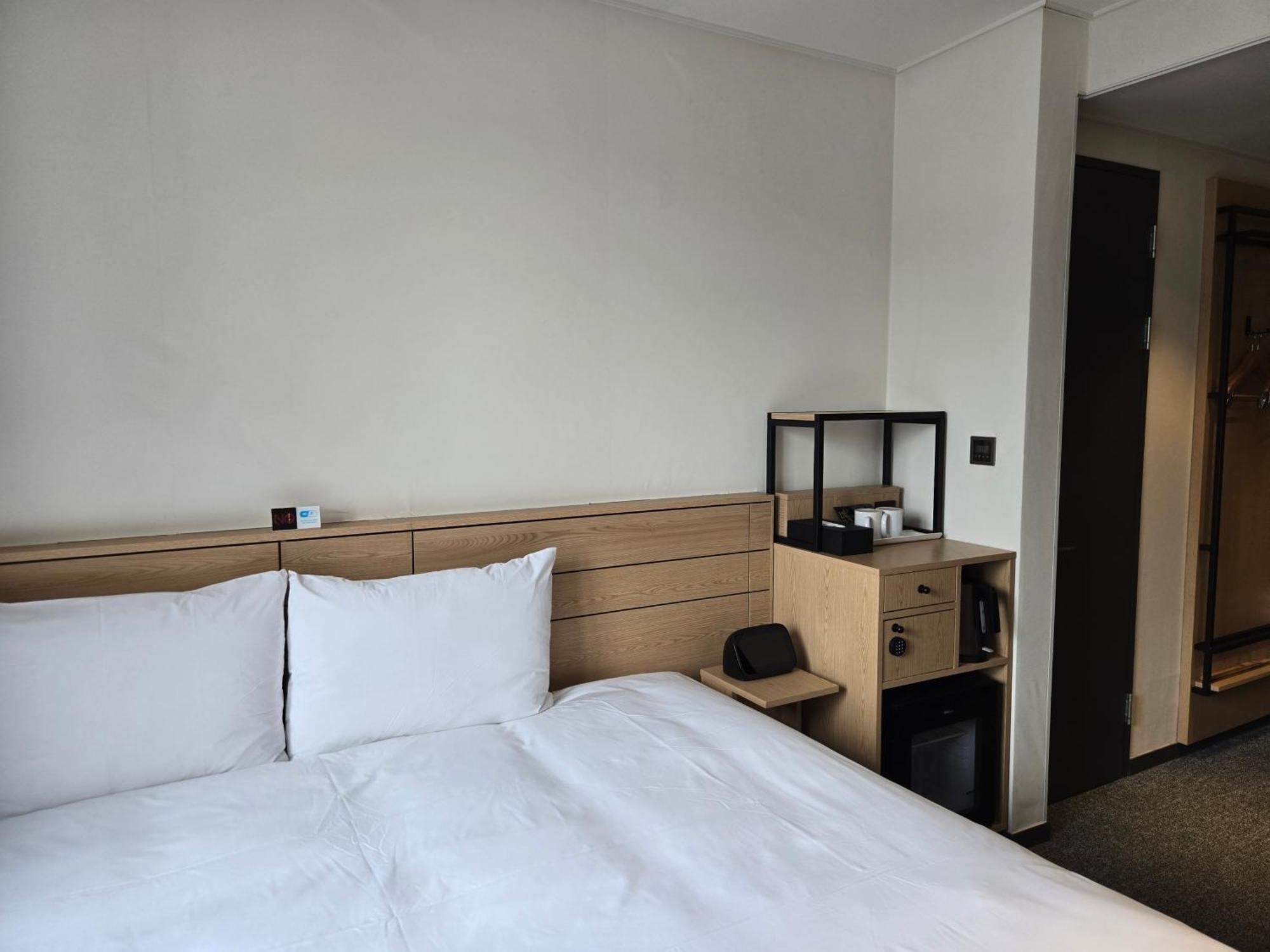 Hotel Henn Na Myeongdong Seoul